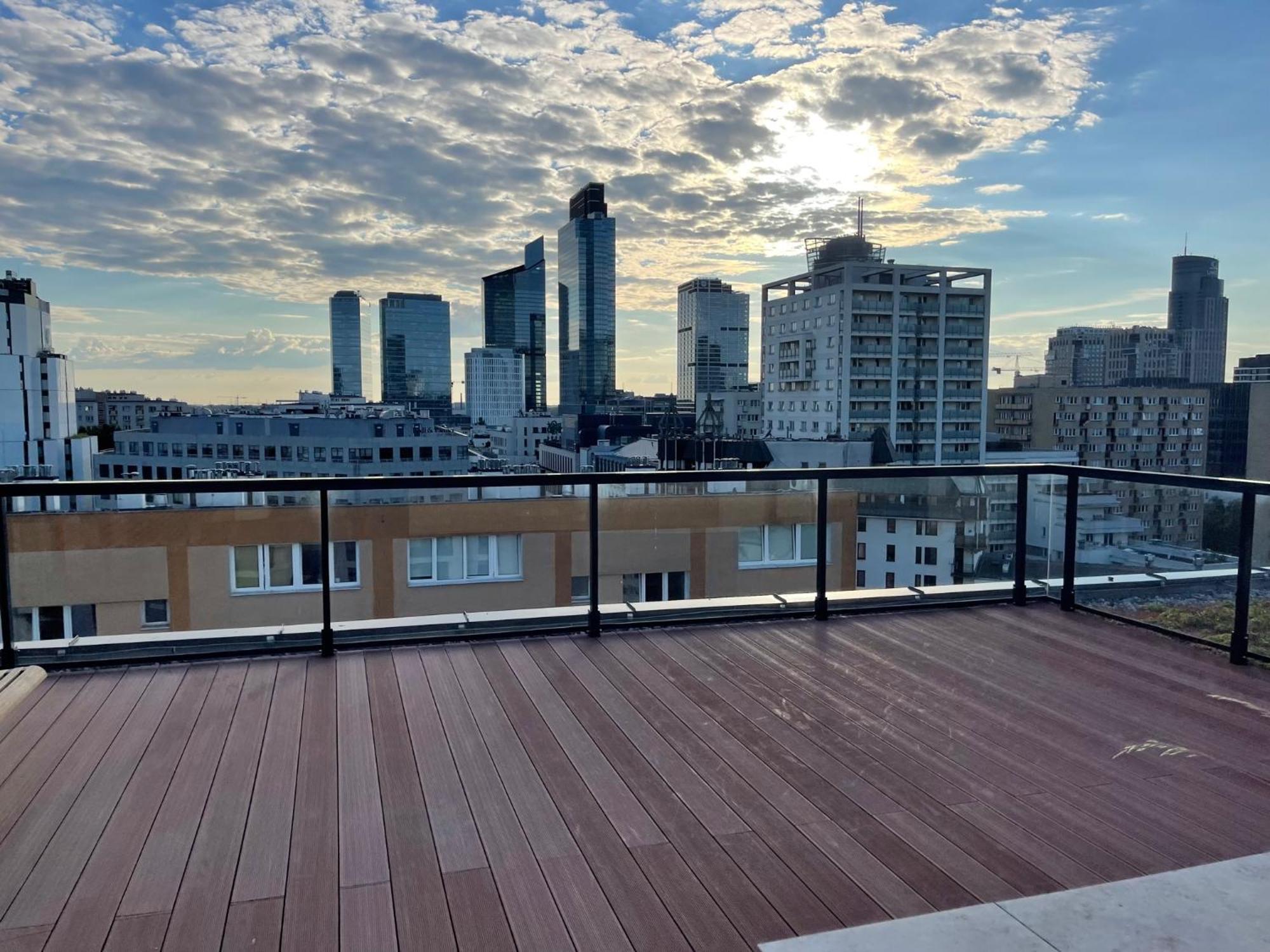 Sienna 65 - Taras Na Dachu Z Panorama 360 Na Warszawe -Roof Terrace With A Beautiful View - Prywatny Balkon - Private Balcony - Better Rental Varsóvia Exterior foto